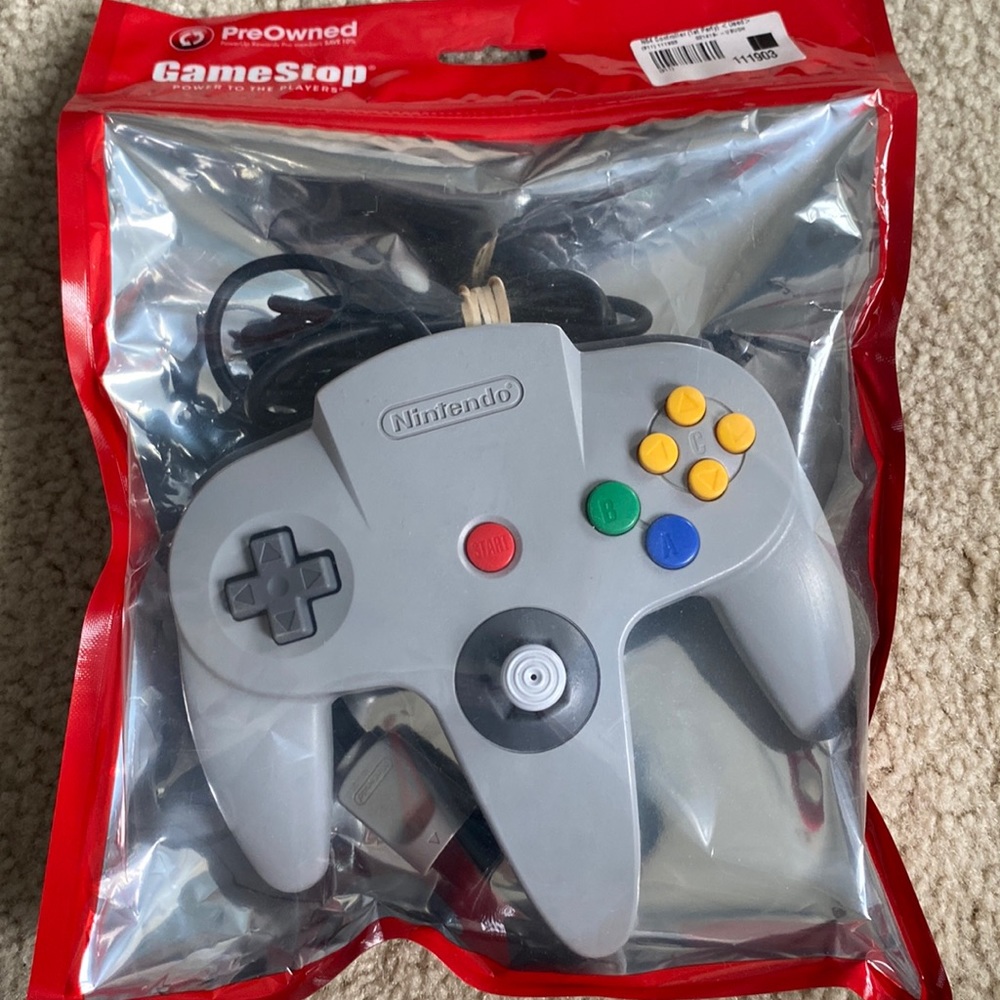 GameStop PreOwned N64 controller never opened! - Picture 1 of 4